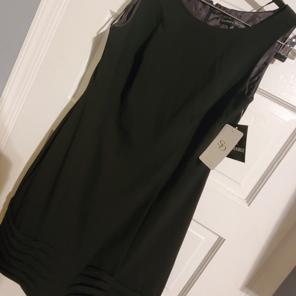 Dress - Picture 5 of 6
